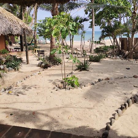 Hotel Bahia De La Luna Arroyo Cruz Екстериор снимка