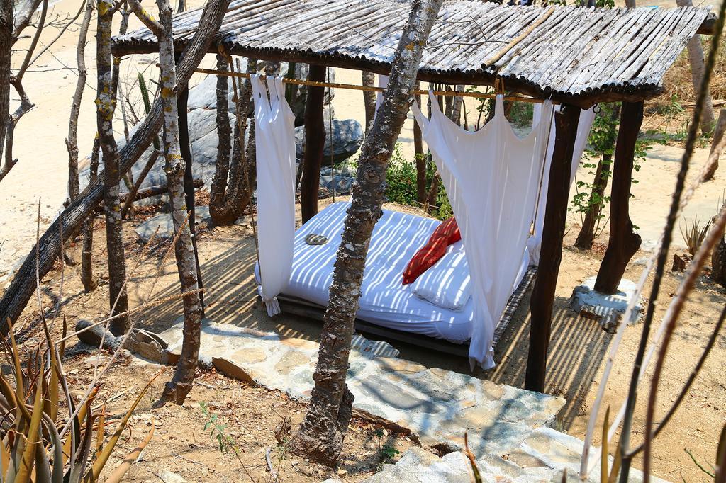 Hotel Bahia De La Luna Arroyo Cruz Екстериор снимка