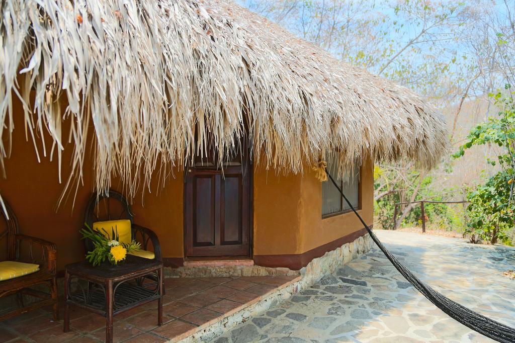 Hotel Bahia De La Luna Arroyo Cruz Екстериор снимка