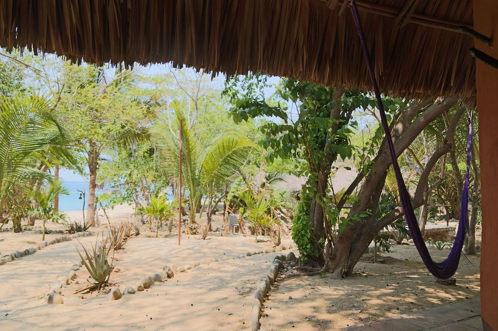 Hotel Bahia De La Luna Arroyo Cruz Екстериор снимка